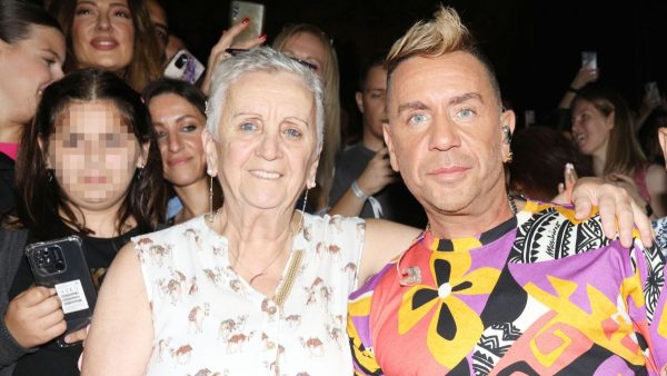 Ο μαζωνάκης με την μητέρα του το 2023