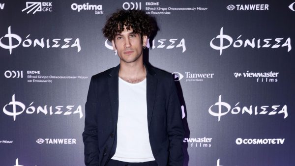 Ο Ορέστης Χαλκιάς στο κόκκινο χαλί του Παλλάς στην Πρεμιέρα της ταινίας "Φόνισσα"