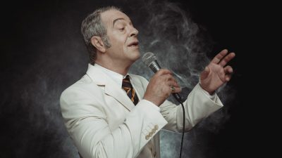 Η ζωή του Στράτου Διονυσίου στο Θέατρο Παλλάς