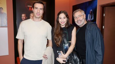 Ο Θοδωρής Αθερίδης με την κόρη του και τον γαμπρό του