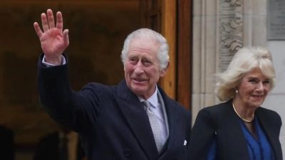 Ο βασιλιάς Κάρολος, μαζί με την βασίλισσα Καμίλα