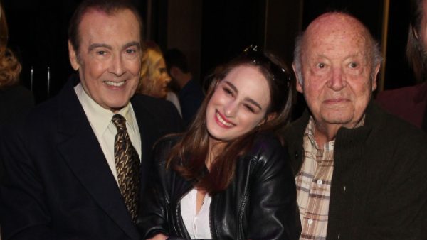 Η Μαρίας Βοσκοπούλου με τον Τόλη Βοσκόπουλο και τον Μίμη Πλέσσα