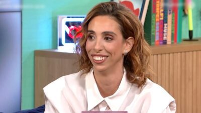 Έλενα Χαραλαμπούδη: «Έλεγα "δεν θα παίξω ποτέ στην Επίδαυρο" και τώρα έχω μπει στα ραντάρ όλων»