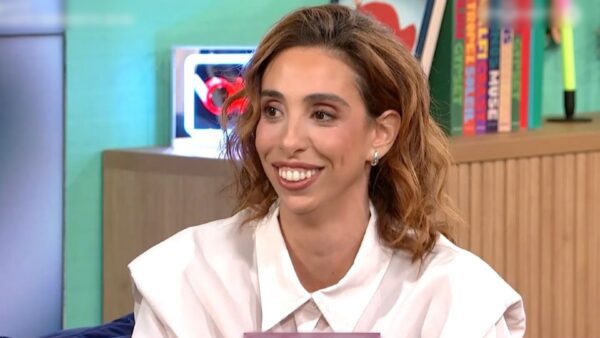 Έλενα Χαραλαμπούδη: «Έλεγα "δεν θα παίξω ποτέ στην Επίδαυρο" και τώρα έχω μπει στα ραντάρ όλων»