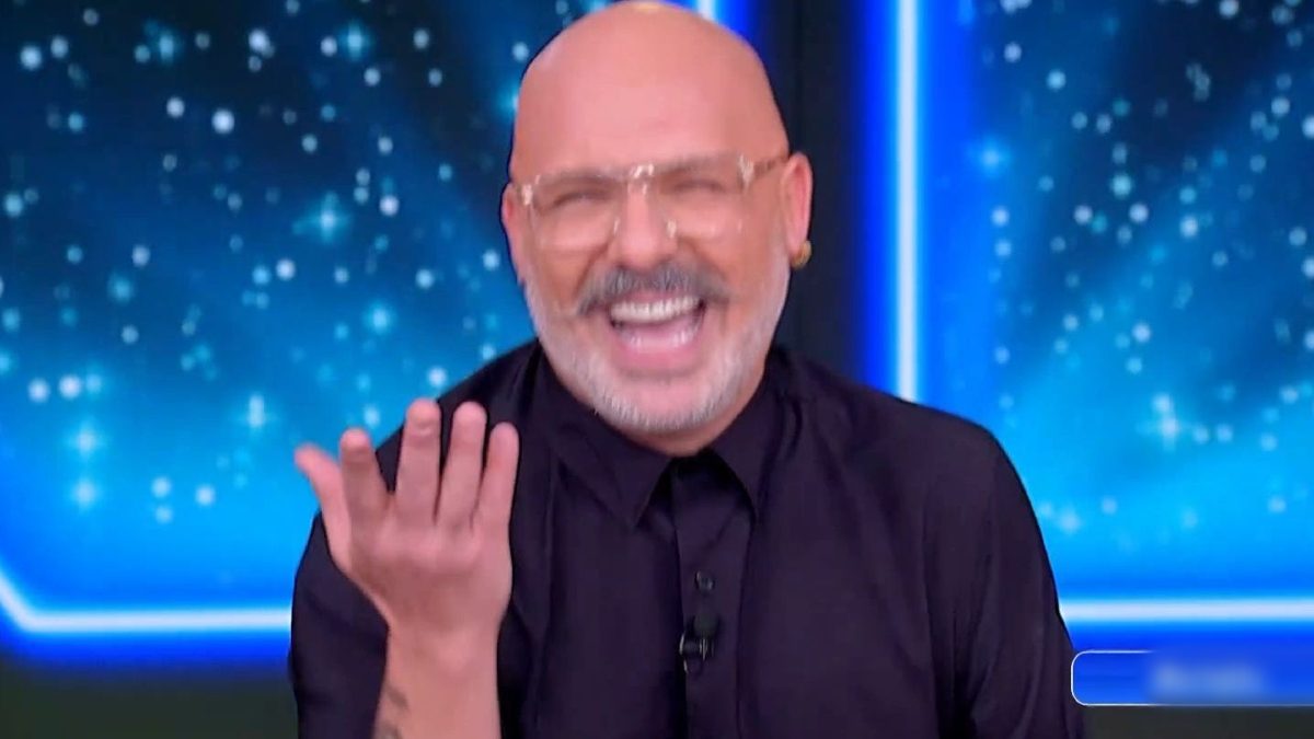 Νίκος Μουτσινάς: «Είναι πιθανό να το έκανα πρώτη φορά με Πάριο»