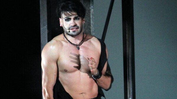 Παναγιώτης Πετράκης: «Δύο φορές κινδύνεψα να πνιγώ πάνω στη σκηνή»