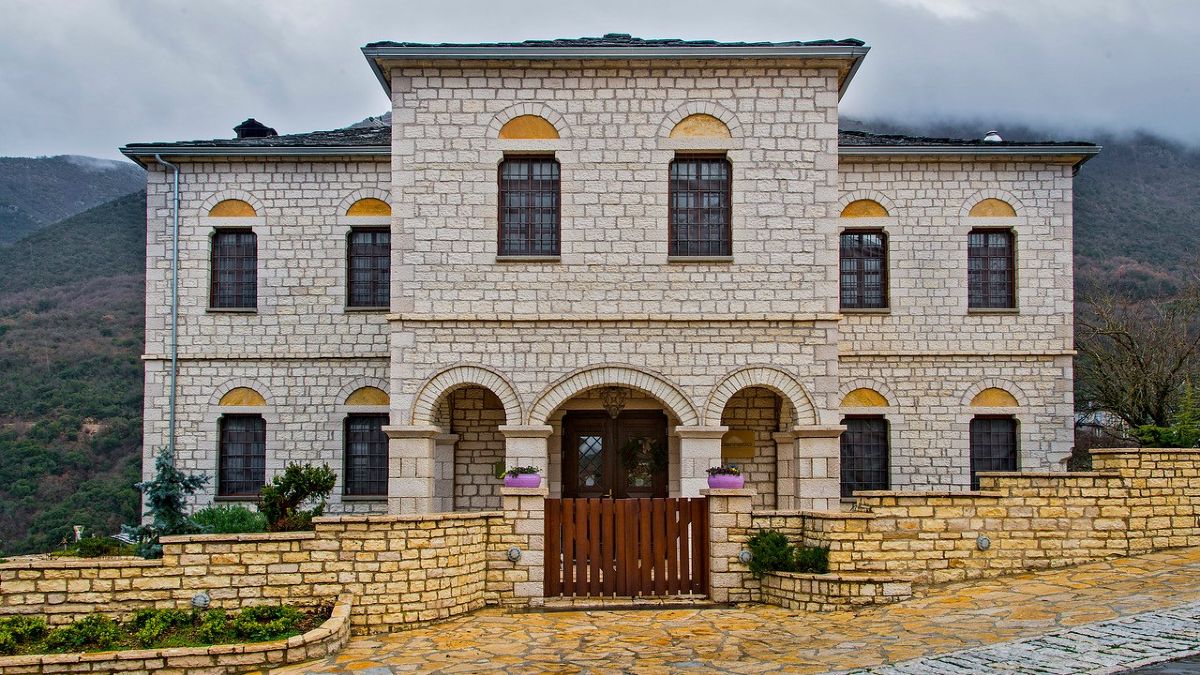 Παραμυθένια διαμονή στο πέτρινο αρχοντικό του Ζαγορίου