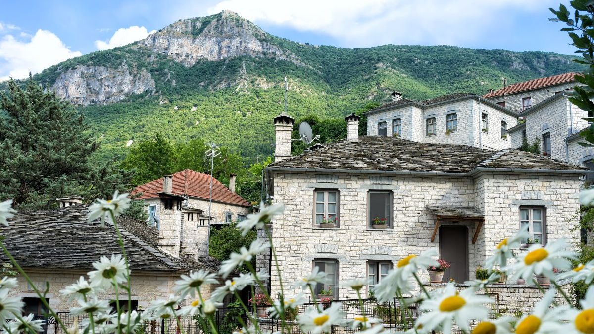 Το γραφικό χωριό Αρίστη στα Ζαγοροχώρια