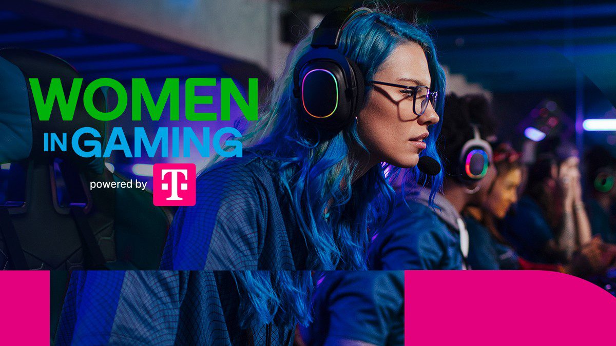 Μια γυναίκα παίζει παιχνίδια