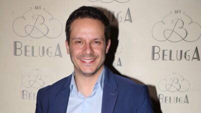 Ο Δημήτρης Μακαλιάς σε κοσμικό event.