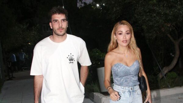 Η Ελένη Βουλγαράκη και ο Φώτης Ιωαννίδης σε βραδινή έξοδο.