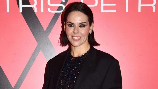 Η Έλενα Γαλύφα μιλάει στην κάμερα του "Happy Day"