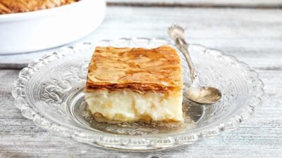 Γαλακτομπούρεκο