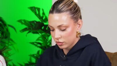 Η Γαρυφαλλιά Καληφώνη στο Youtube.