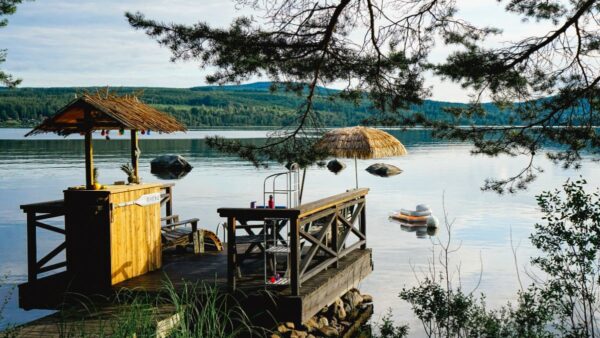 Το γραφικό χωριό των βιβλίων στη Γαλλία