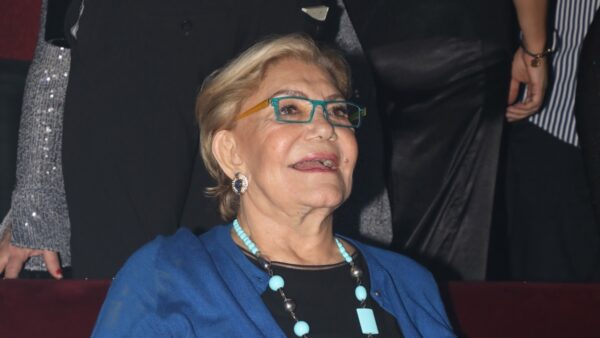 Η Μαρινέλλα με γυαλιά σε βραδινή της έξοδο