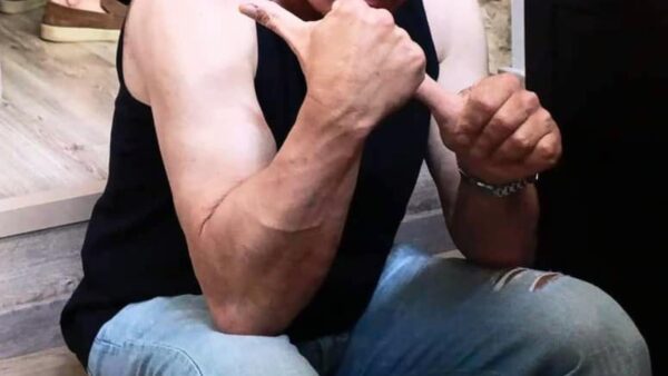 Κομμένη φωτογραφία του Αντώνη Δημητρίου