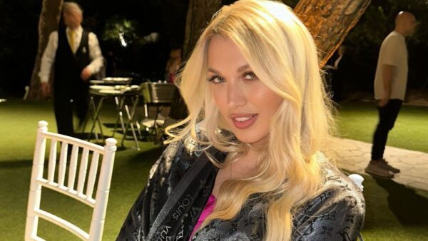 Η Κωνσταντίνα Σπυροπούλου σε έξοδο