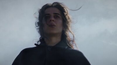 Σκηνή από το τελευταίο επεισόδιο της σειράς 17 Κλωστές