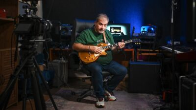 Δημήτρης Σταρόβας