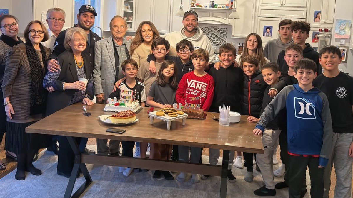 Η Καλομοίρα με τα δίδυμα