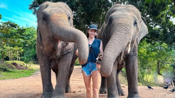 Η Μαρίνα Βερνίκου στην Ταϋλάνδη