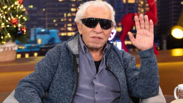 Ο Τάσος Μπουγάς στο The 2Night Show