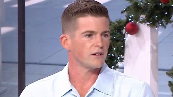 Ο Τάιλερ Μακμπέθ στο Χαμογέλα και πάλι