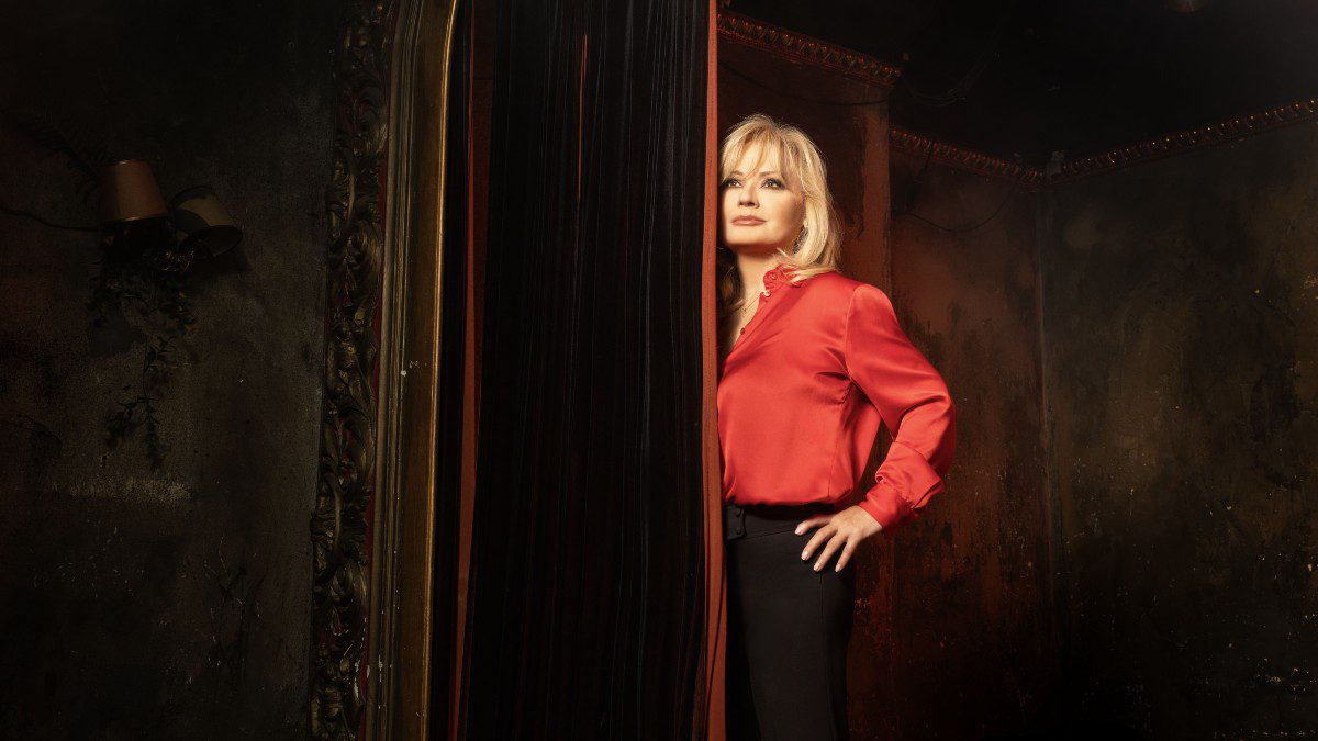 Η Αγγελική Νικολούλη στο Φως στο Τούνελ.