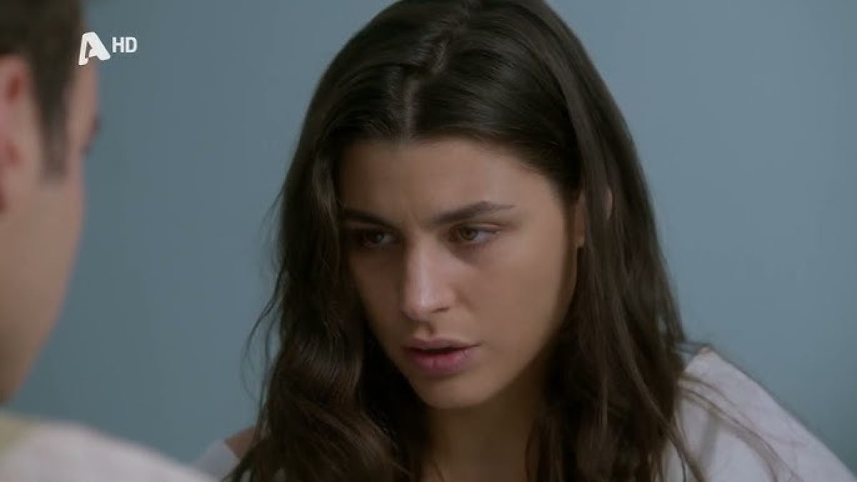 Η Χλόη από τον Άγιο έρωτα