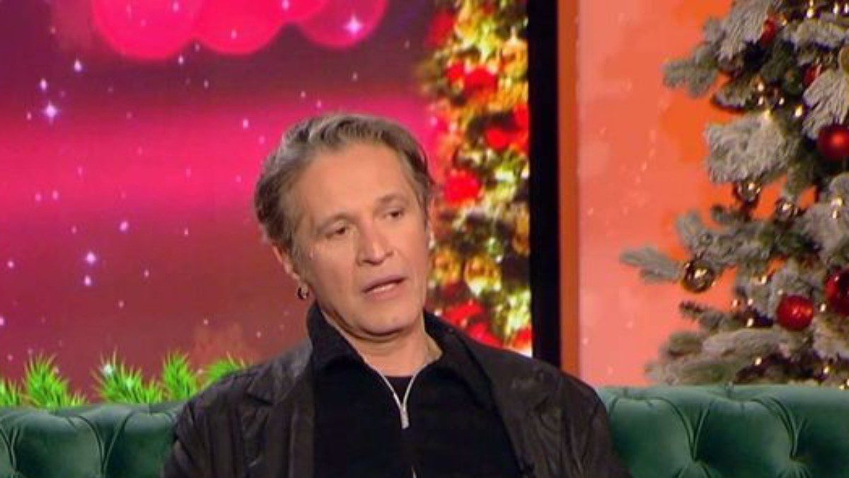 Ο Αιμίλιος Χειλάκης απαντάει στην Πόπη Διαμαντάκου