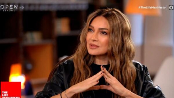 Η Αποστολία Ζώη στο The Live Manifesto.