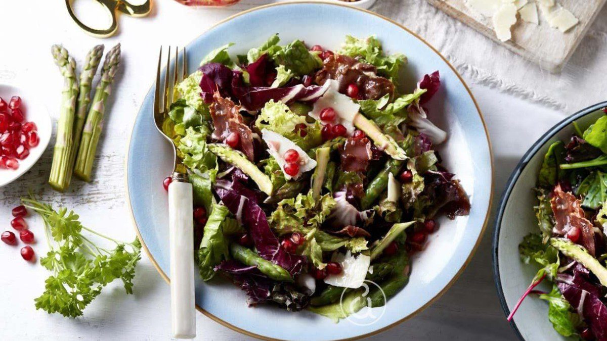 Χριστουγεννιάτικη πράσινη σαλάτα.