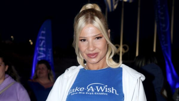 Η Φαίη Σκορδά σε εκδήλωση του Make a Wish