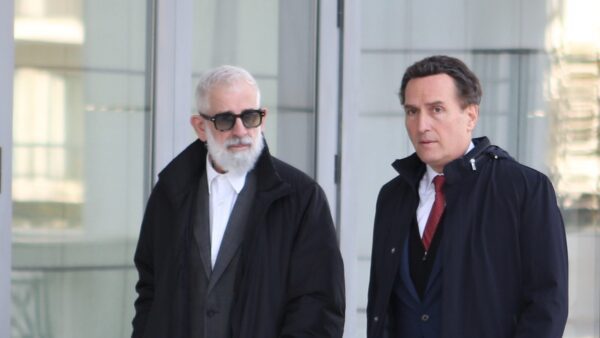 Ο Φιλιππίδης και ο δικηγόρος του