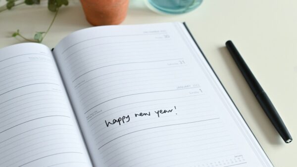 Ημερολόγια που γράφει Καλή Χρονιά