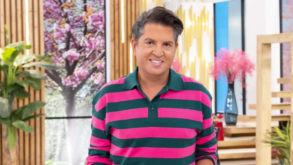 Ο Γιάννης Πουλόπουλος στο πλατό του alpha