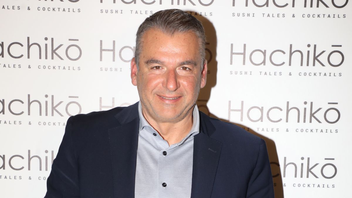 Ο Γιώργος Λιάγκας σε κοσμικό event.