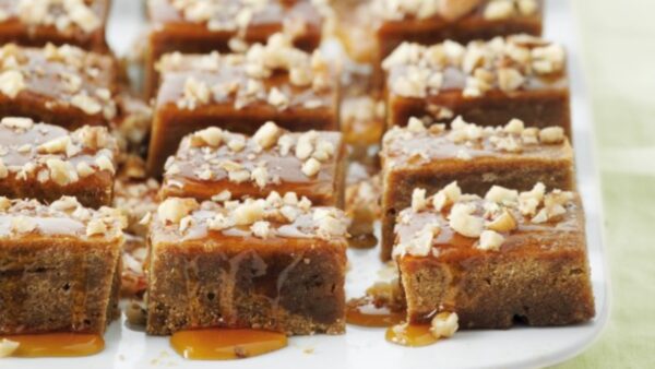 υγιεινές μπάρες με καρύδια