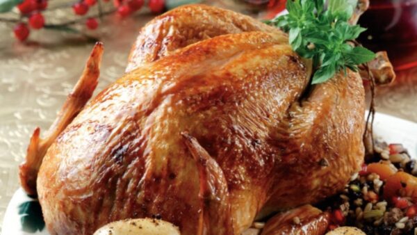 Κοτόπουλο γεμιστό από την Αργυρώ Μπαρμπαρίγου