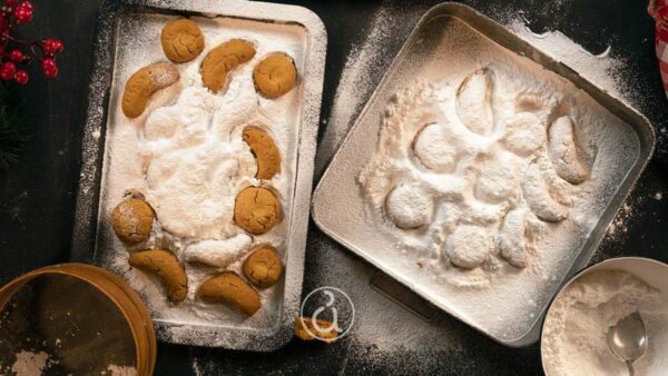 Κουραμπιέδες