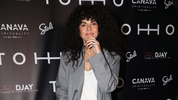 Η Μαρία Σολωμού σε βραδινή έξοδο.