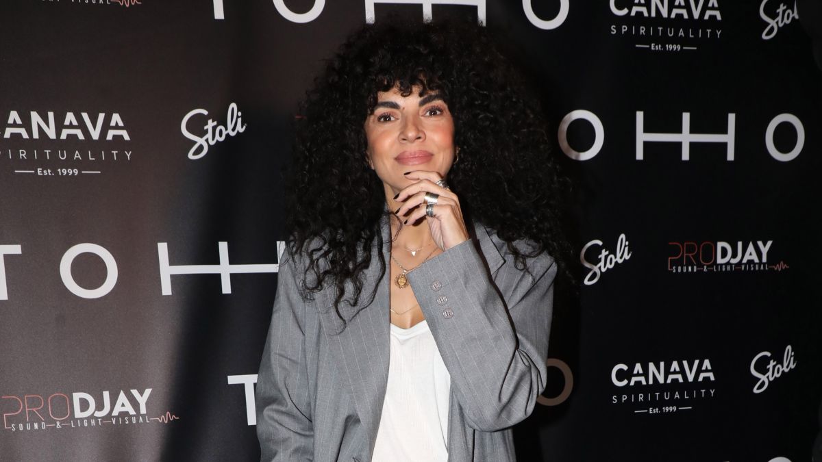 Η Μαρία Σολωμού σε βραδινή έξοδο.