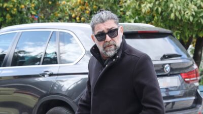 Ο Μιχάλης Ιατρόπουλος σε δημόσια έξοδο του.