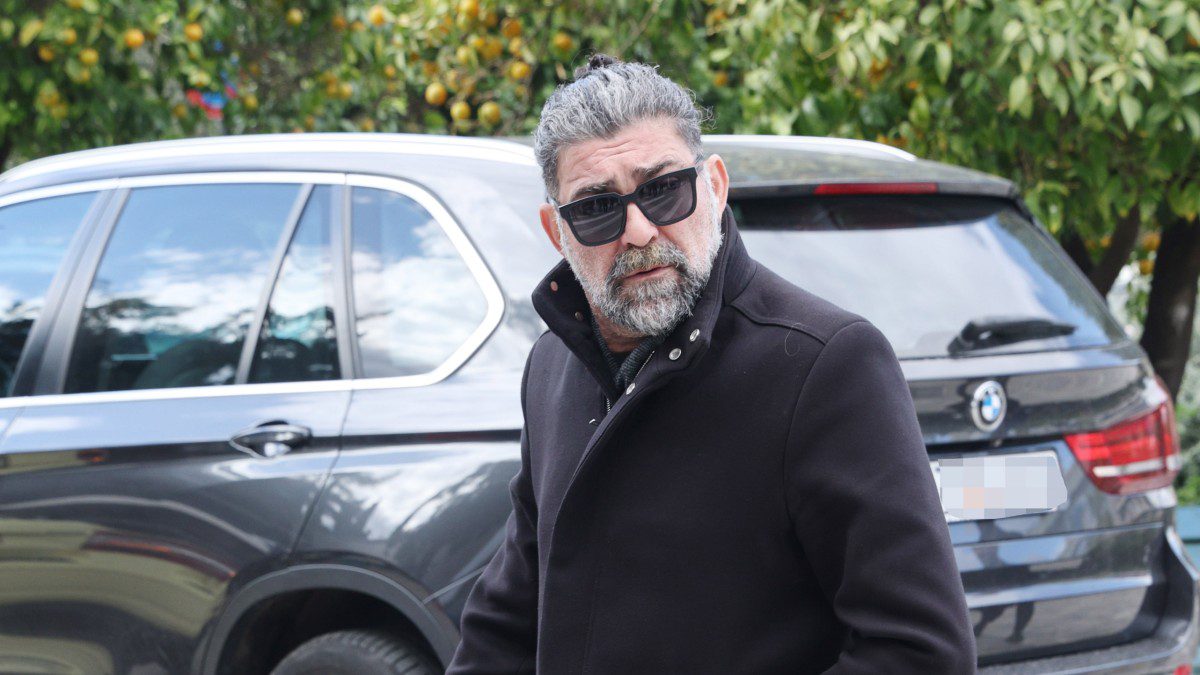 Ο Μιχάλης Ιατρόπουλος σε δημόσια έξοδο του.