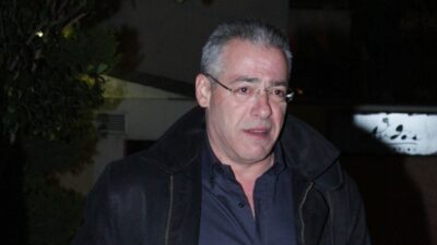 Ο Νίκος Μάνεσης σε βραδινή έξοδο