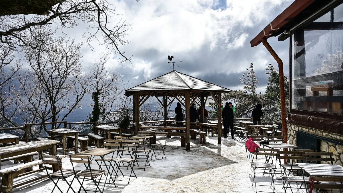 Η χιονισμένη Πάρνηθα