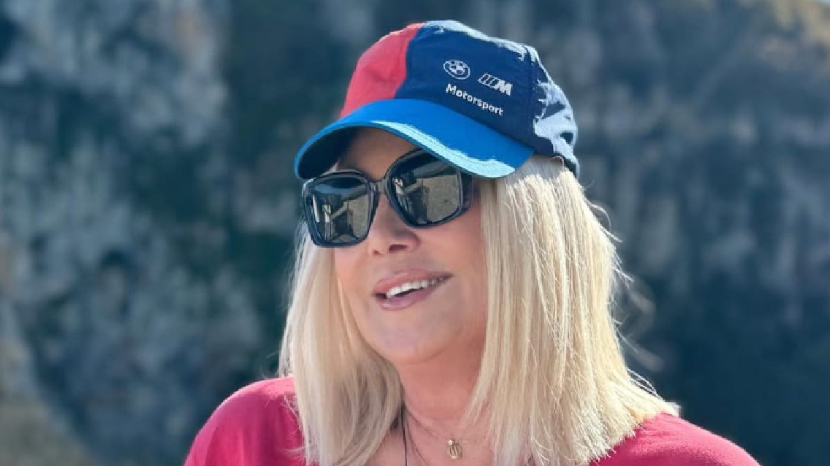 Η Ρούλα Κορομηλά σε εξόρμηση