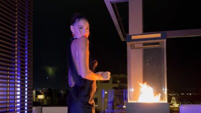 Η Βρισηίδα Ανδριώτου σε βραδινή έξοδο