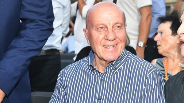 Μίμης Δομάζος